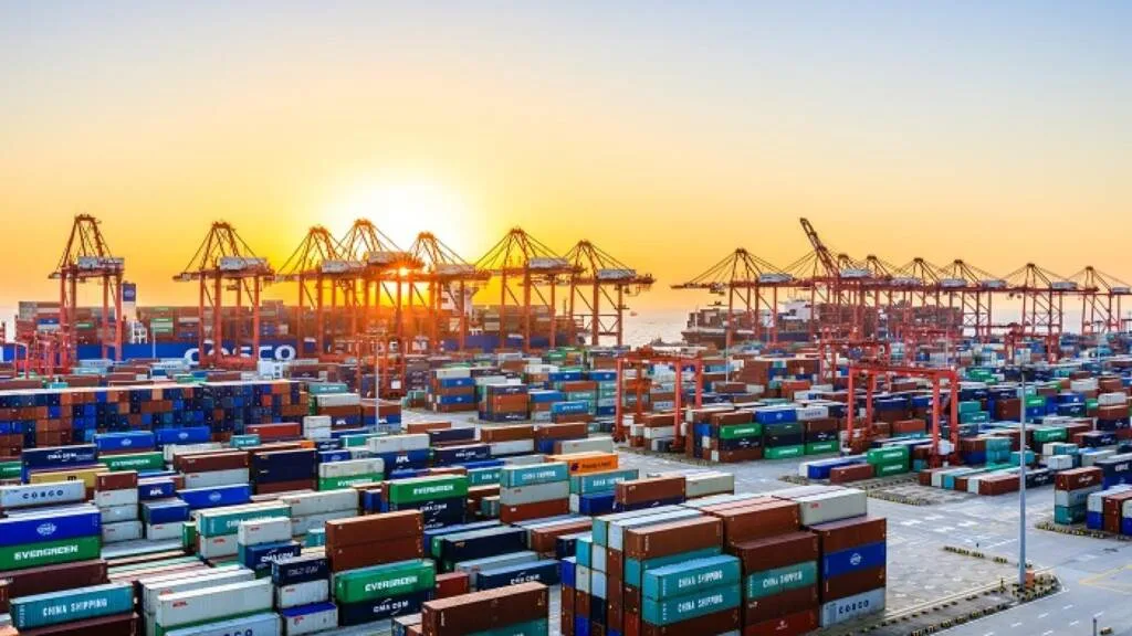 شركة شحن قطع الغيار للسيارات والمعدات من دبي